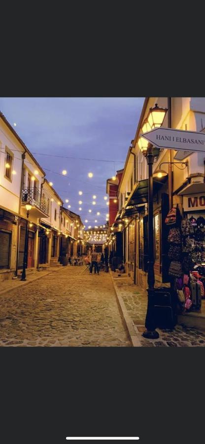 Tradicional Bazaar Home Korce Eksteriør bilde