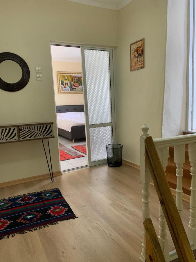 Tradicional Bazaar Home Korce Eksteriør bilde