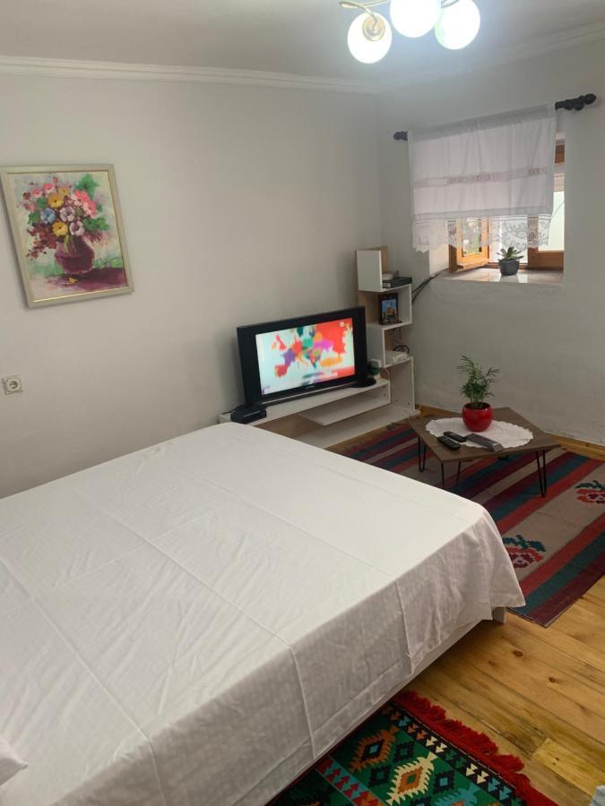 Tradicional Bazaar Home Korce Eksteriør bilde
