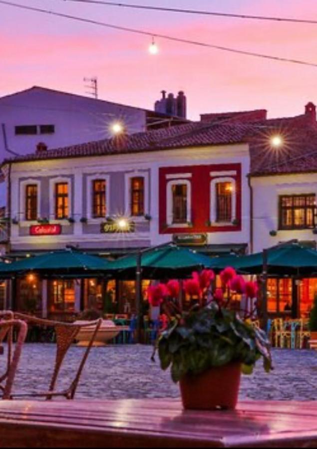 Tradicional Bazaar Home Korce Eksteriør bilde